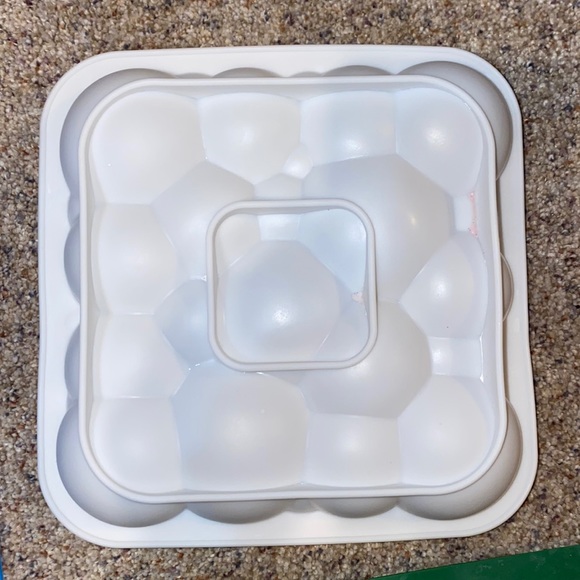 Lot of 5 Silicone Baking Molds Cake Cupcake EUC - Picture 3 of 6